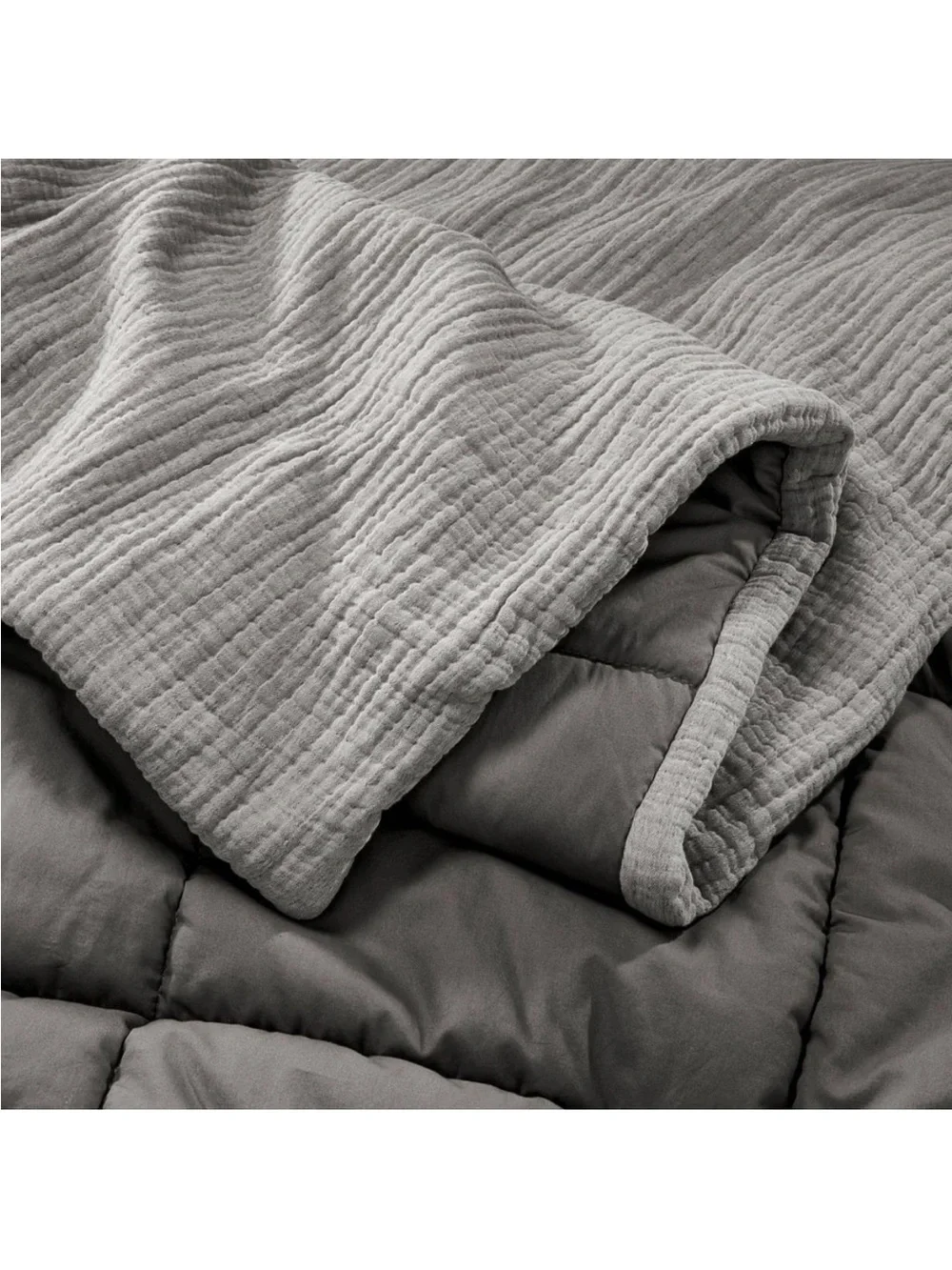 NWT King/California King Textured Chambray Comforter & Sham Set Dark Gray